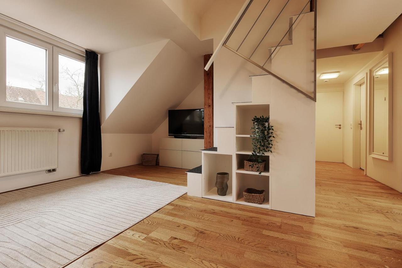 Homiestay City-Apartment, Balkon & Parkplatz Würzburg Exteriör bild